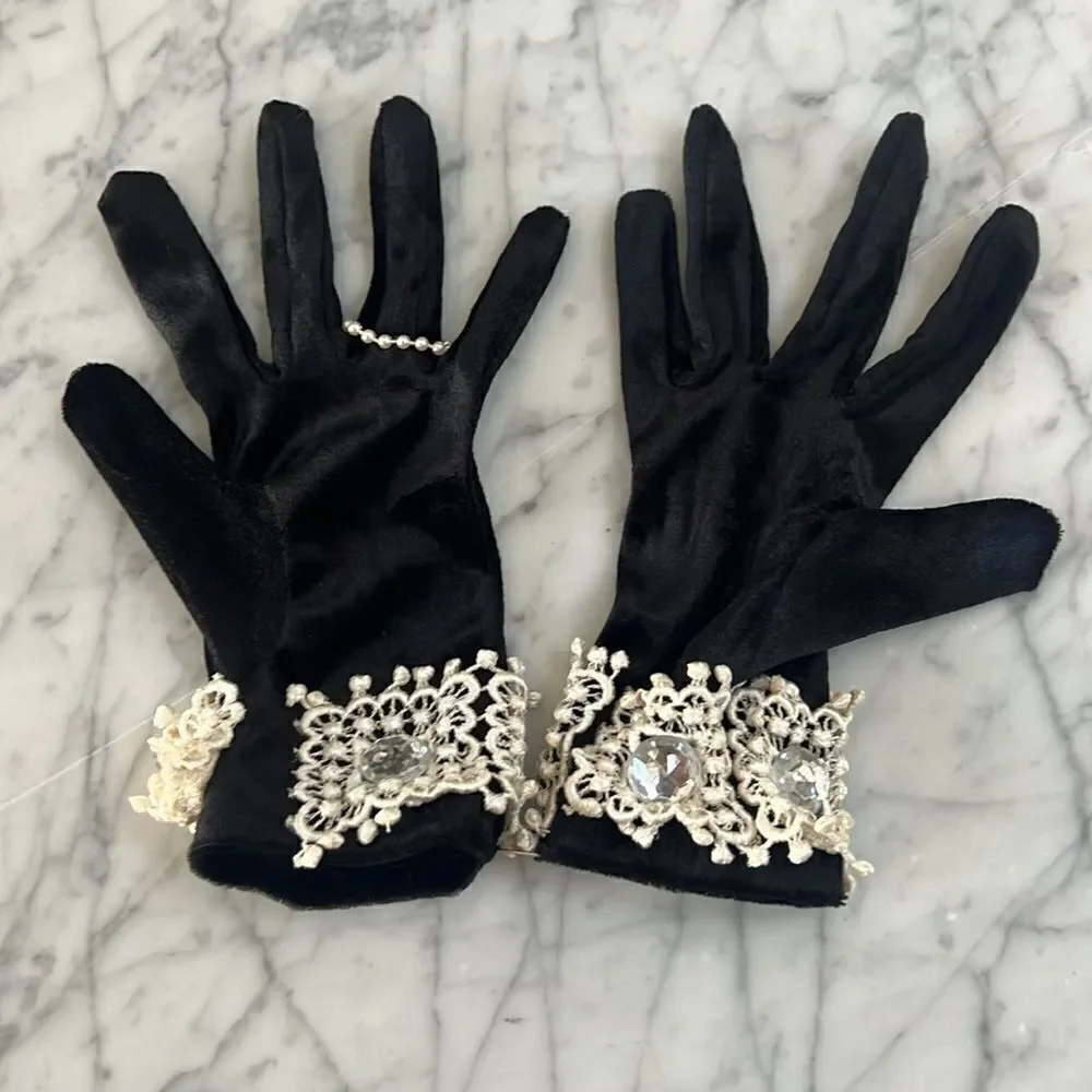 Fancy Gloves with attached bracelet and Ring Womens Gloves